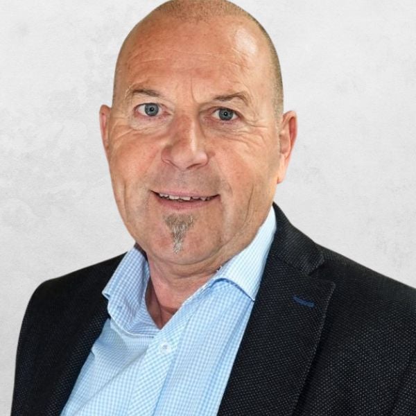 URs Büchler_600x600