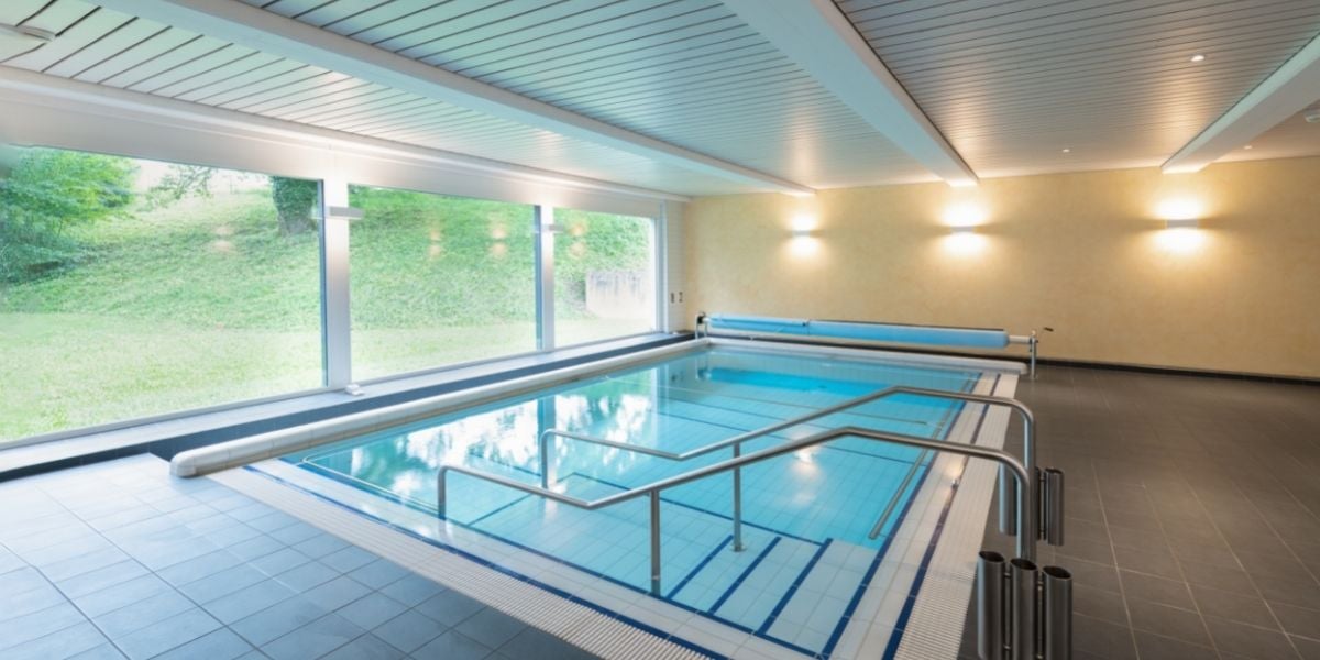 Gallerie_1200x600_pool-Kilchberg