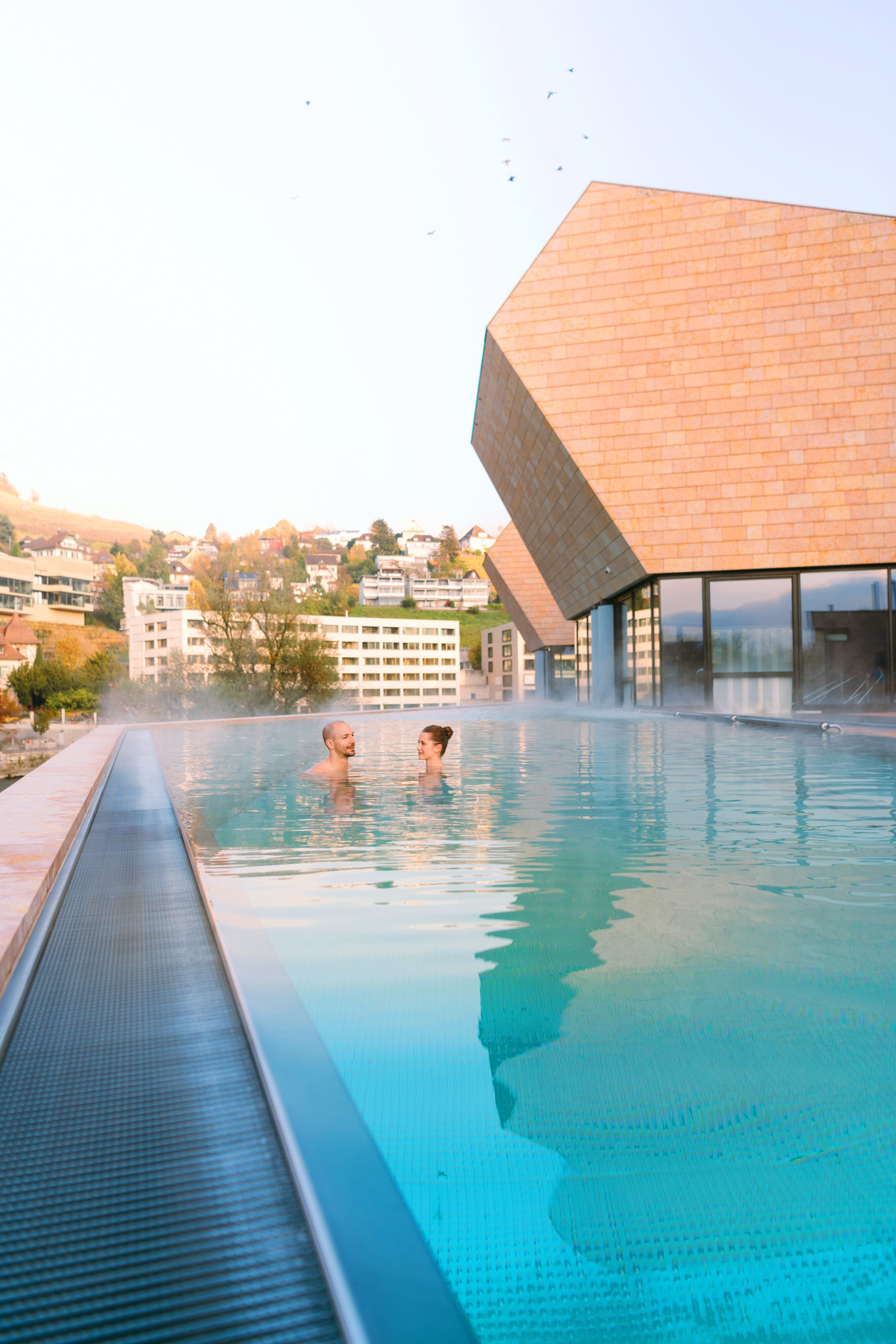 Outdoor-Thermalpool_FORTYSEVEN_(c) ThermalBaden AG Tobias Westen_1