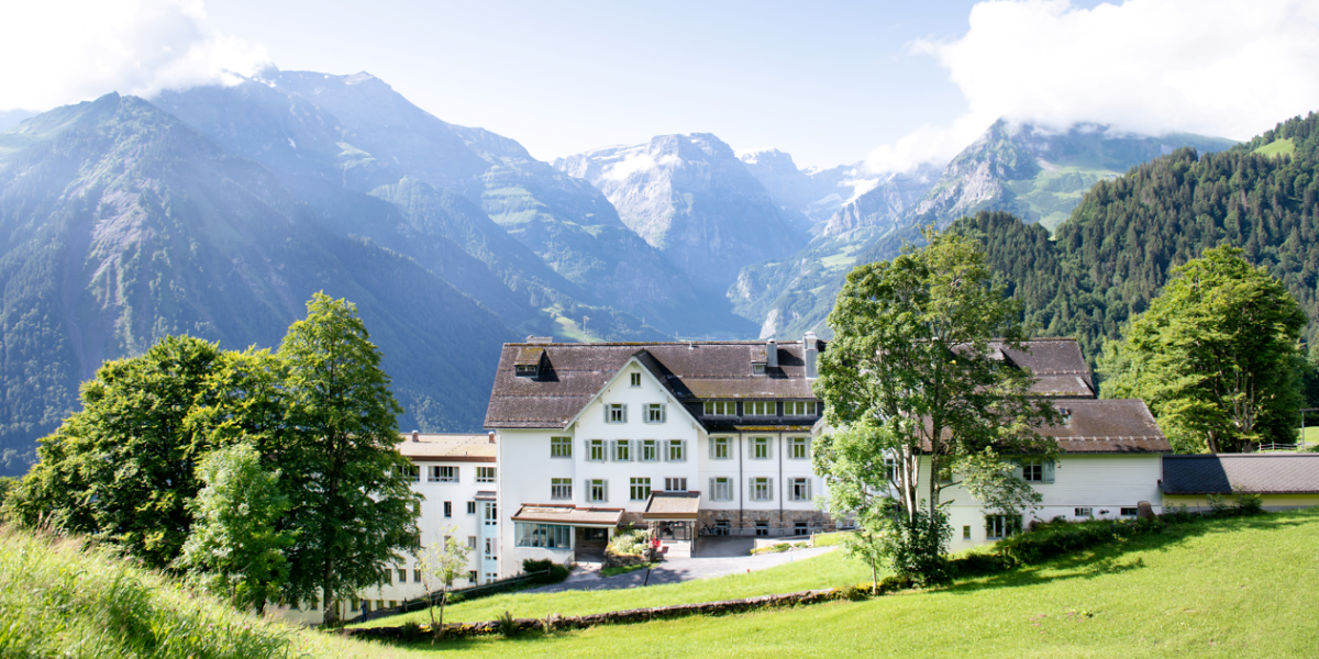 Rehaklinik Braunwald Aussenansicht