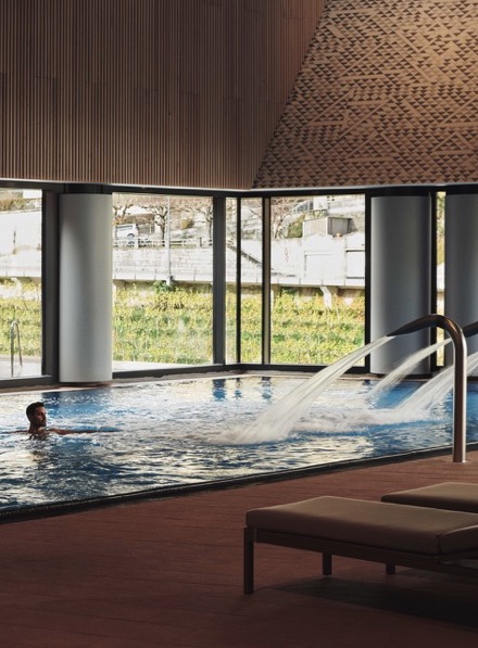 FORTYSEVEN_Area_Bad_04