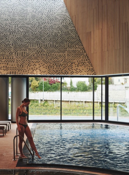 FORTYSEVEN_Area_Bad_06